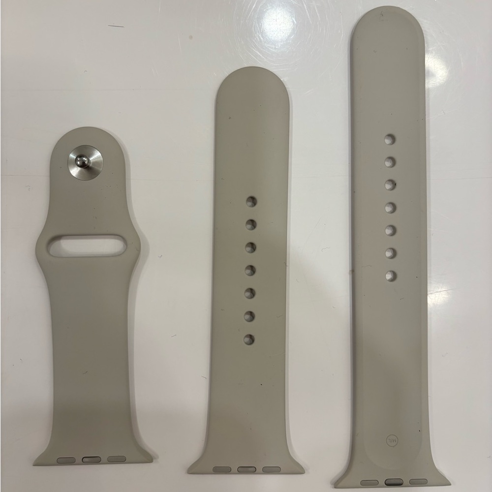 Authentic Apple 45 mm watch band.